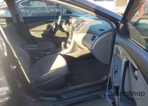 2014 Hyundai Elantra Se z USA, uszkodzony, nr VIN 5NPDH4AE2EH541489